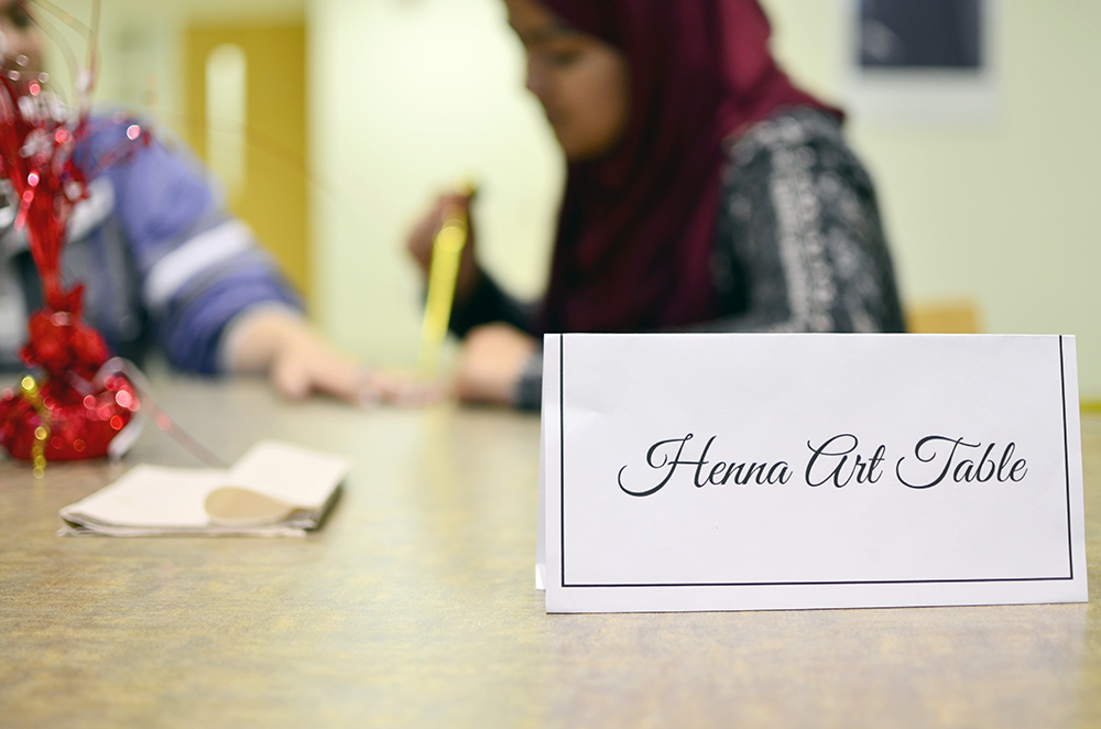 Henna Table